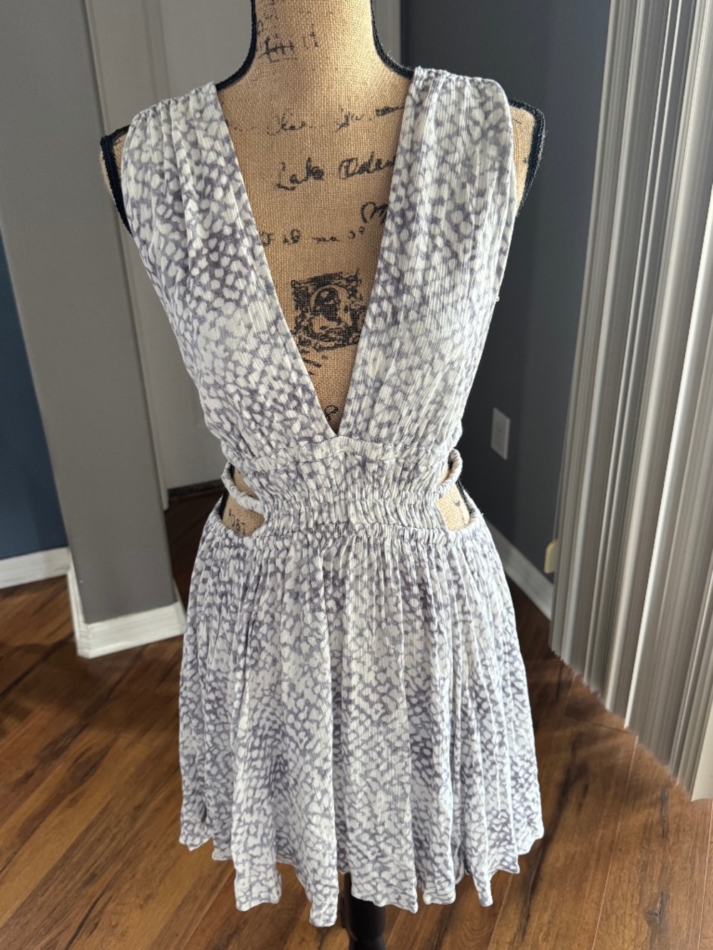 Lovely Day Gray Animal Print Cutout Mini Dress Large